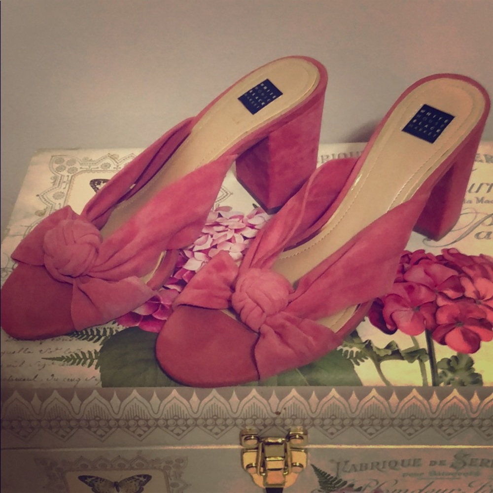 White House Black Market pink sandals